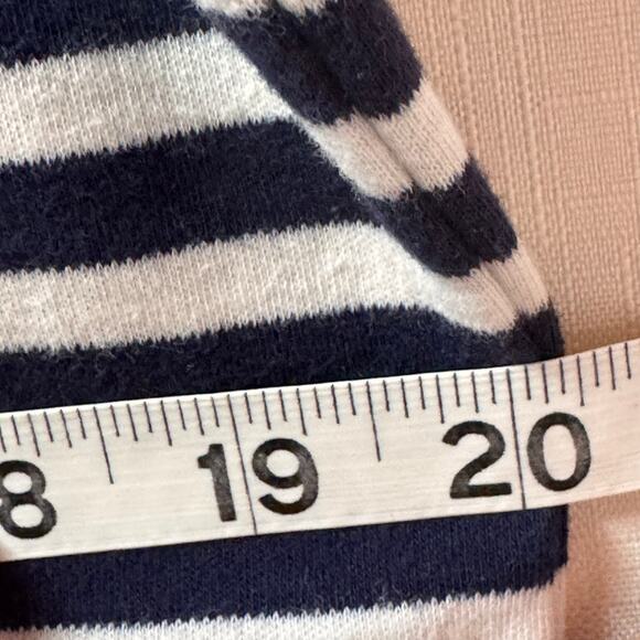 Vintage CHARTER CLUB Turtleneck Women's M‎ Striped Nautical Preppy Crest Coastal - Picture 8 of 9